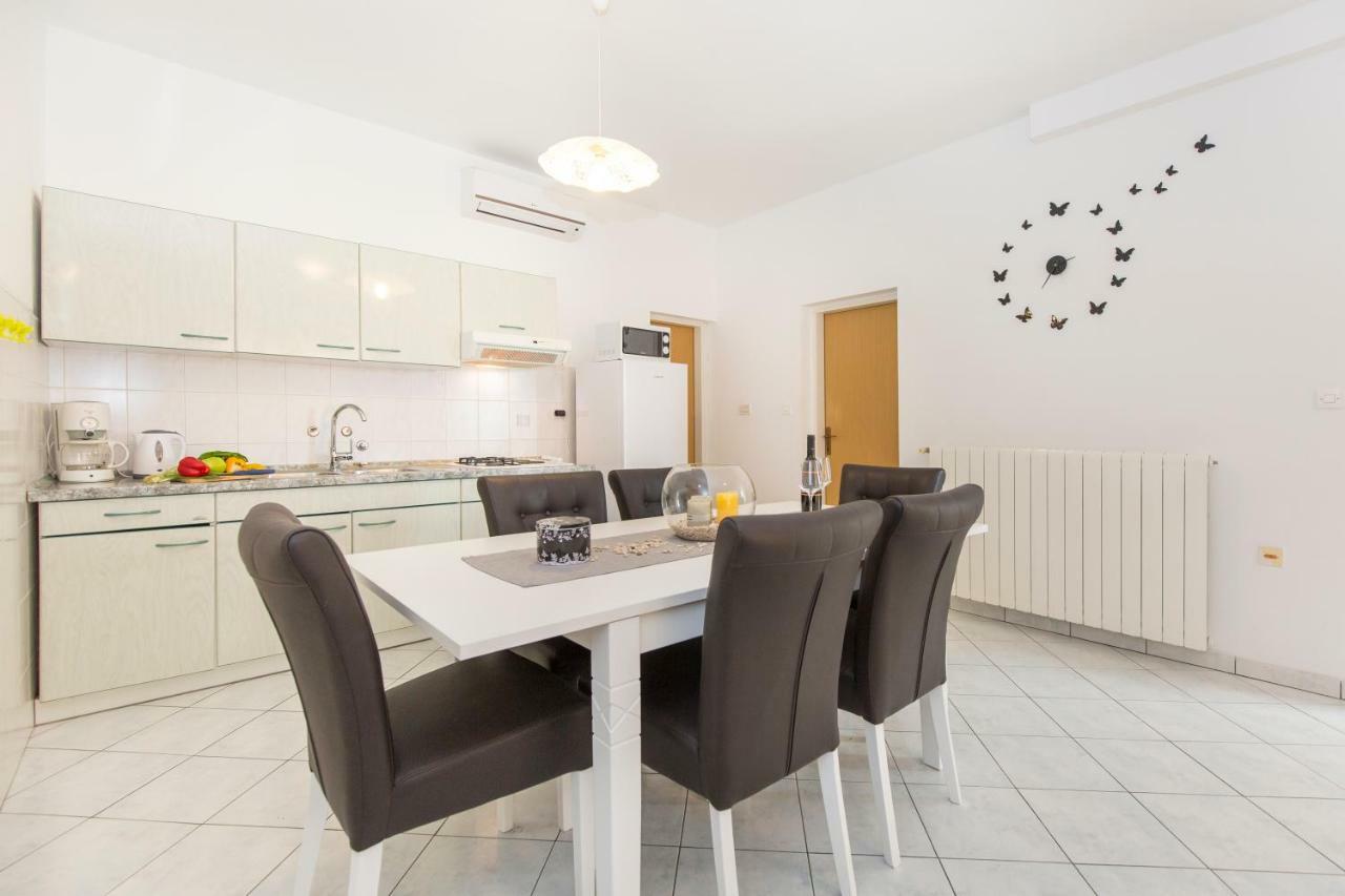 Apartments Cekada 라빈 외부 사진
